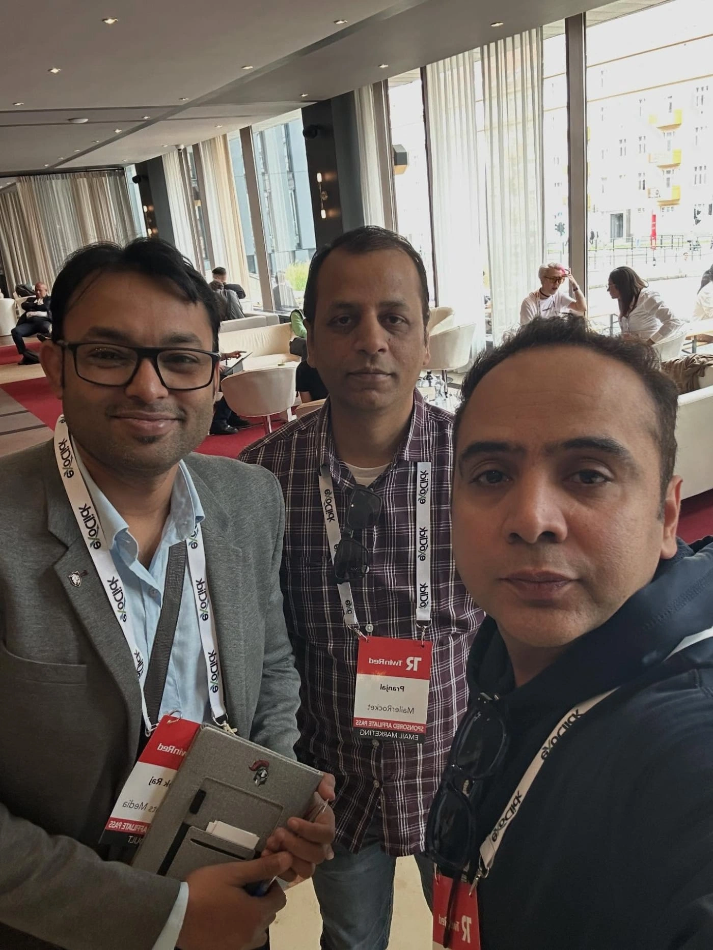 img13 — img8_cve1sr responsive image